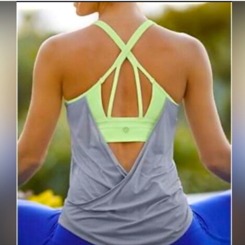 Athleta full force tank medium M grey green strapy back open